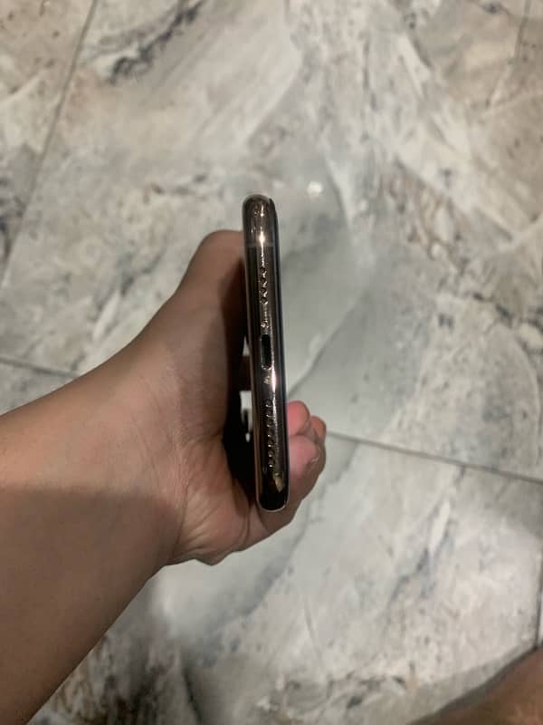 iphone xsmax duel sim pta 5