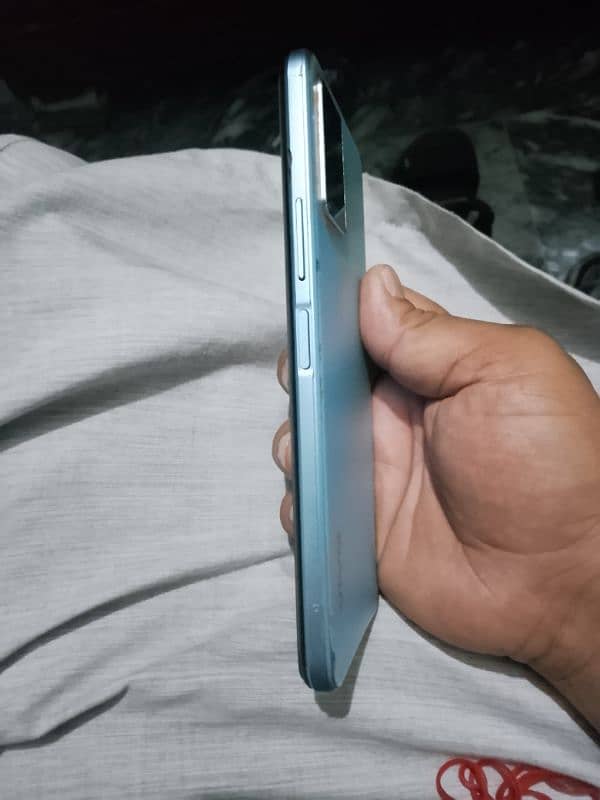 vivo y33s ma exchange possible ha  number pa rabta kar la 03024402010 3