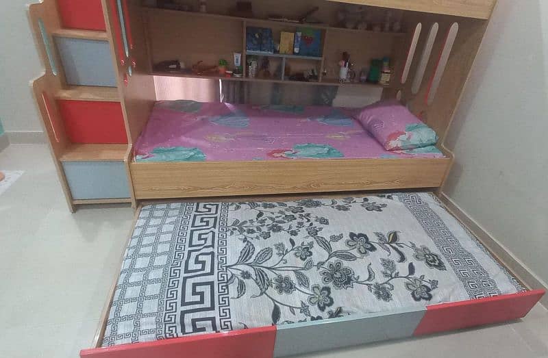Triple bed/bunk bed / kids bed for sale 1