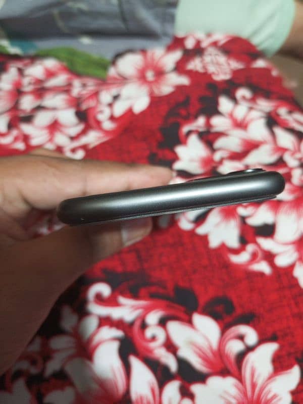 iphone 11 jv not pta water pack bettry 87 1