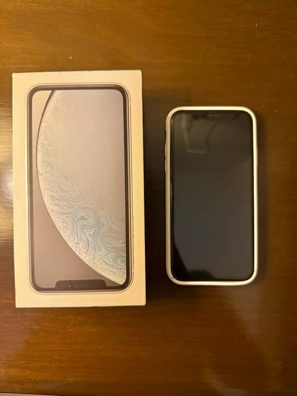 I Phone XR 128 GB 2