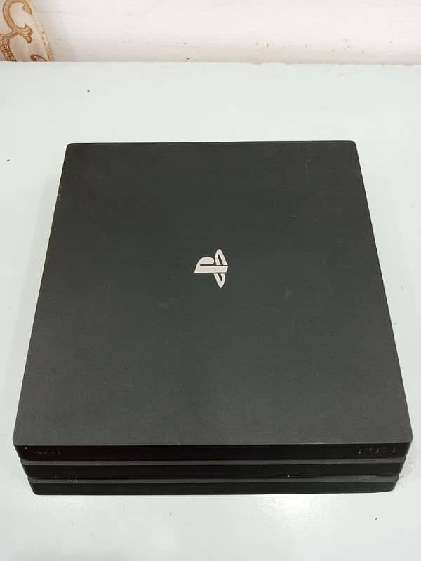 Ps4 pro in new condition 1