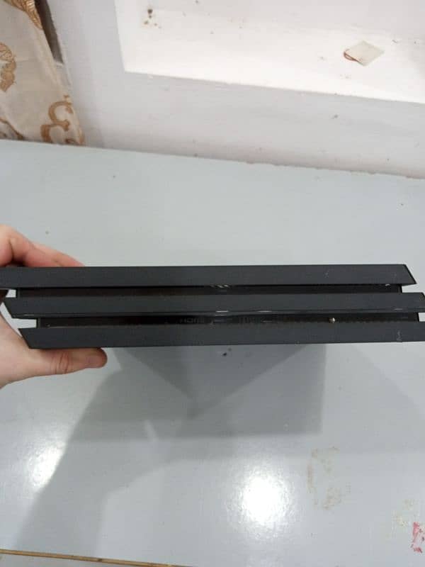 Ps4 pro in new condition 4