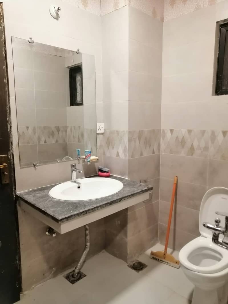 Furnished Rooms for Working women 5