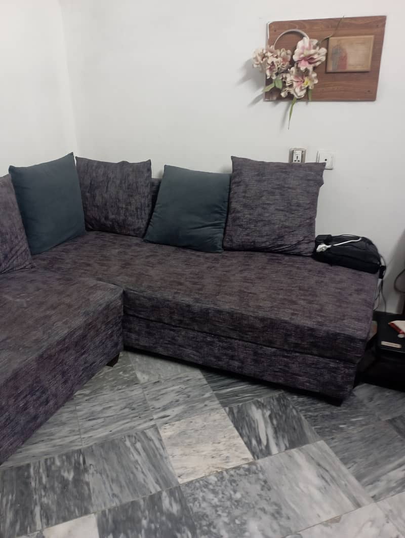 7 seater sofa 0