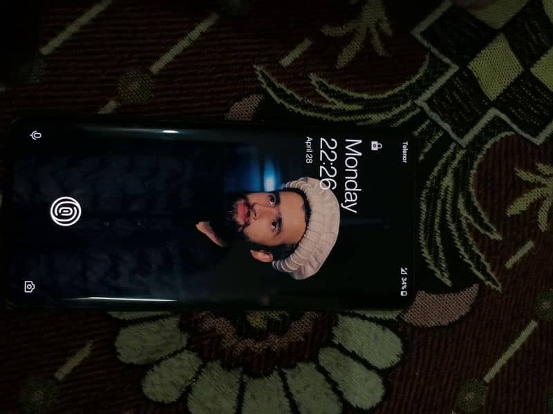 One plus 7pro edge 6/128gb condition 10 by 10 everything ok 0