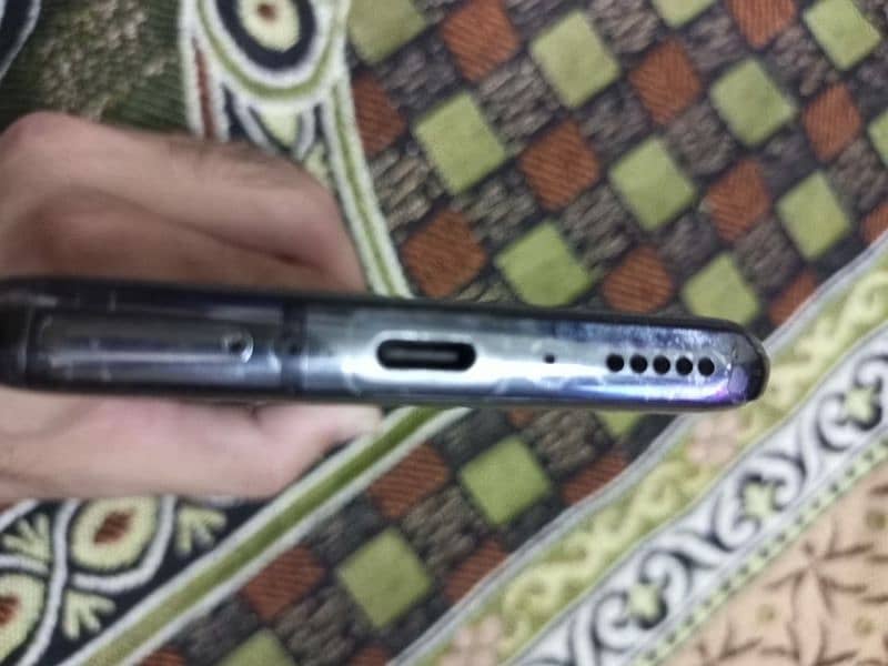 One plus 7pro edge 6/128gb condition 10 by 10 everything ok 6