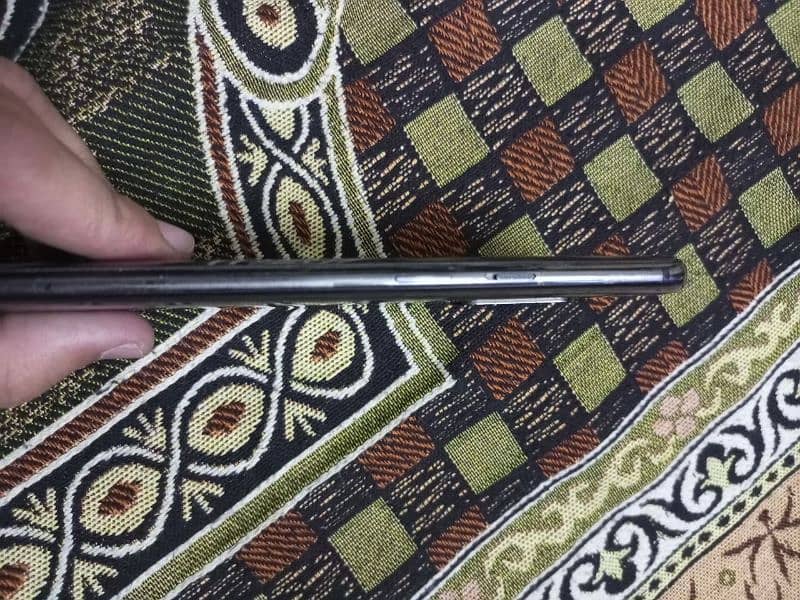 One plus 7pro edge 6/128gb condition 10 by 10 everything ok 9