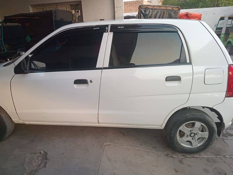 Suzuki Alto 2012 3