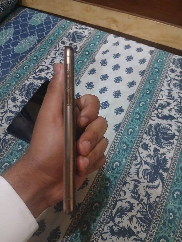 iphone 11 pro non- pta 1
