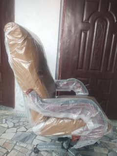 Brand New Office Chair for Sale – Ergonomic, Comfortable & Stylish