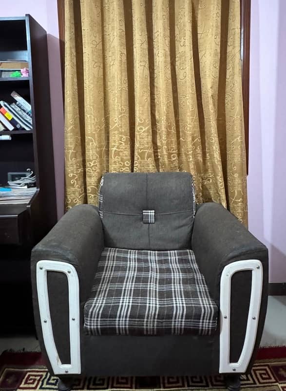 Comfortable 5-Seater Sofa set for Sale 1