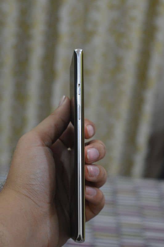 OnePlus 8 4