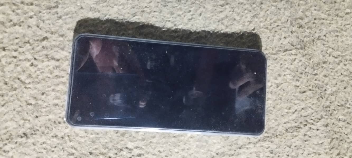My Vivo y28/.  6/128 lush condition 10/10 with poch 5
