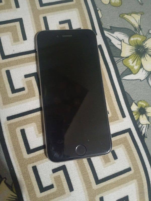 iphone 6 / 10 by 10 condition 4
