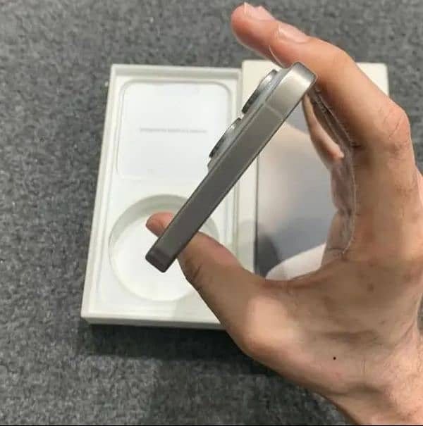 iphone 15 pro max jv 2