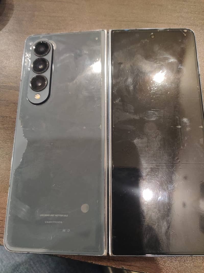 Samsung Mobile Z Fold 4 2