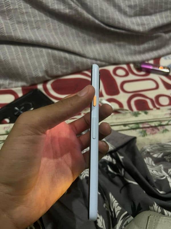 google pixel 4a 128/6 3