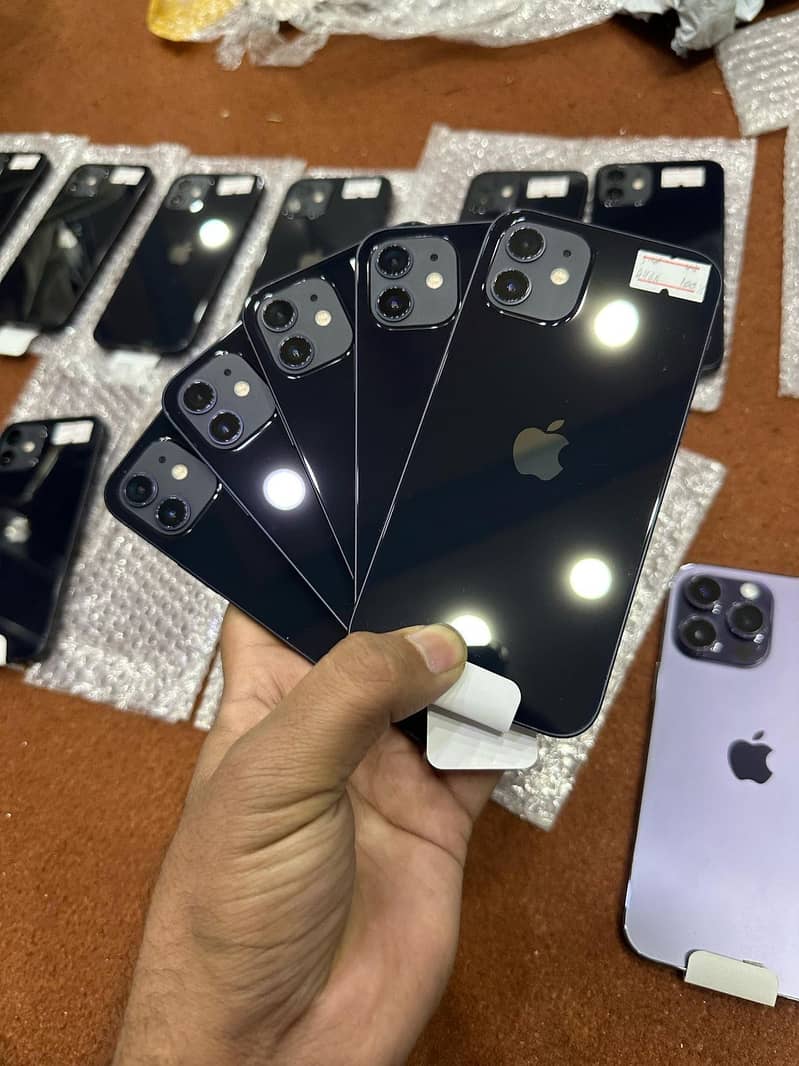 iPhone 12 0