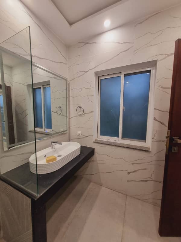5 MARLA HOUSE AVAILABLE FOR RENT IN EDEN BOULEVARD HOUSING SOCIETY collage road lahore 8