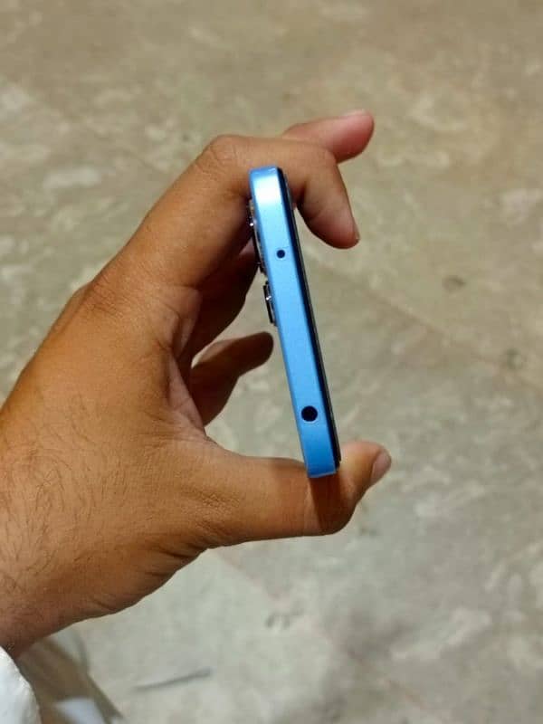 redmi 12 8/128 full box urgent sale not a single fault ok 4