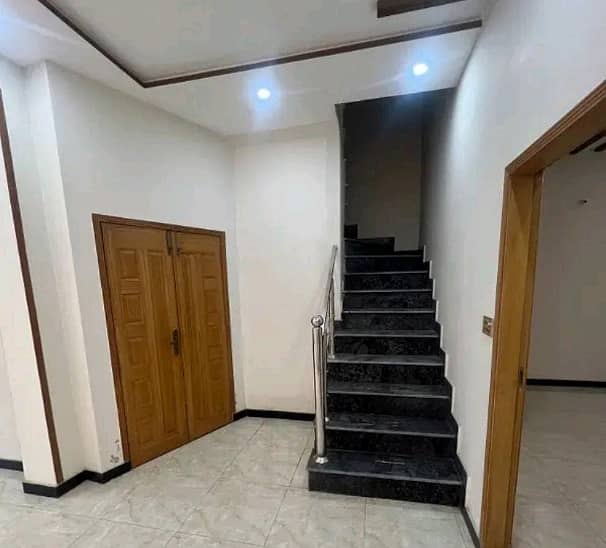 Double Storey 900 Square Feet House For sale In Al Hafeez Garden - Phase 5 Lahore 1
