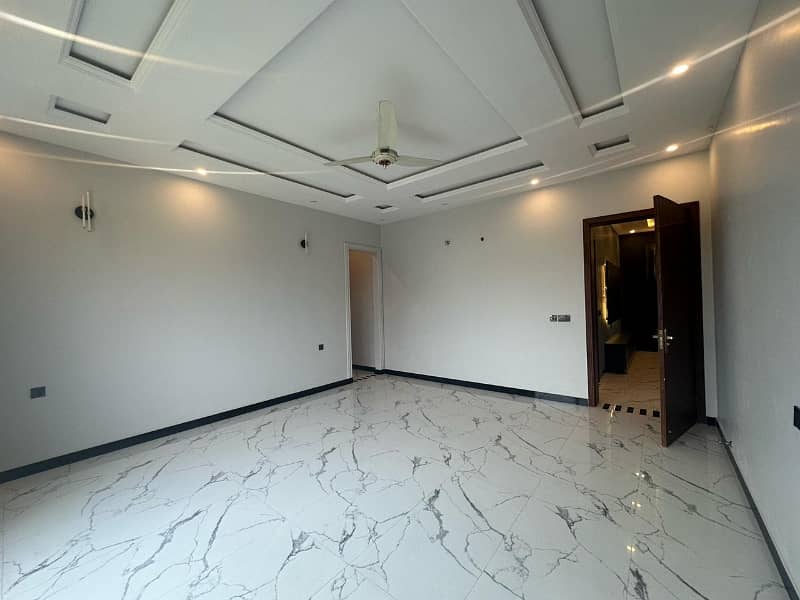 Prime Location Lahore Medical Housing Society Upper Portion Sized 1 Kanal Is Available 1