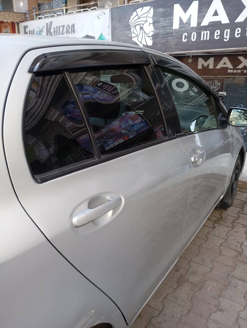 Toyota Vitz 2008/2012 2