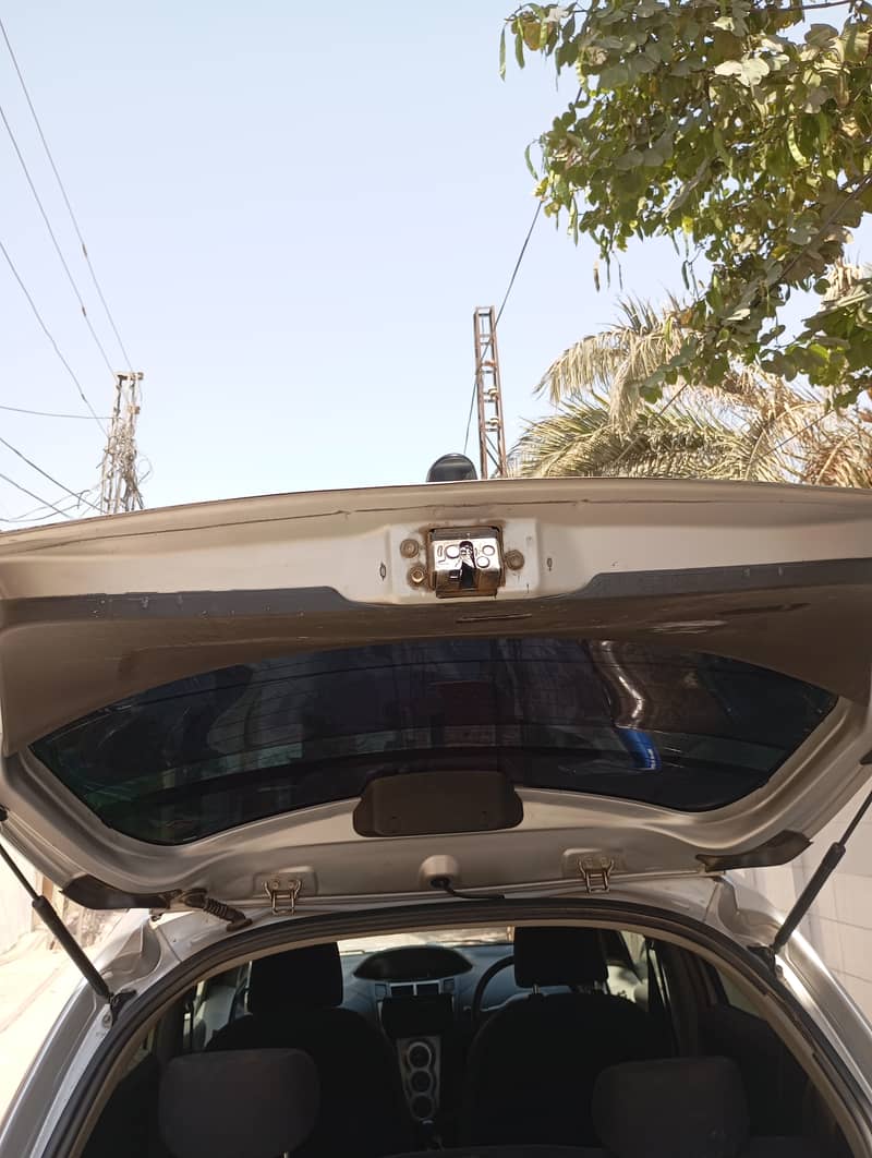 Toyota Vitz 2008/2012 6