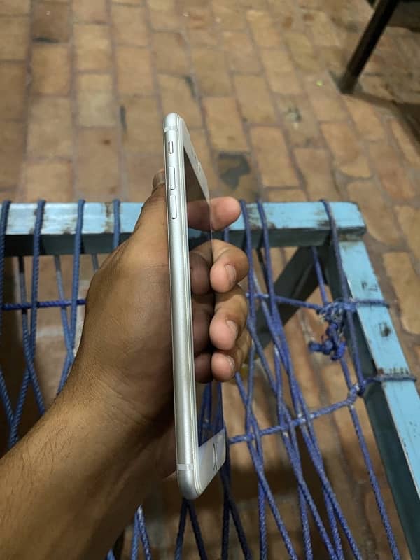 iphone 8 Plus 4