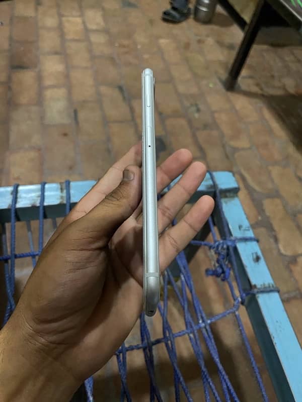 iphone 8 Plus 5