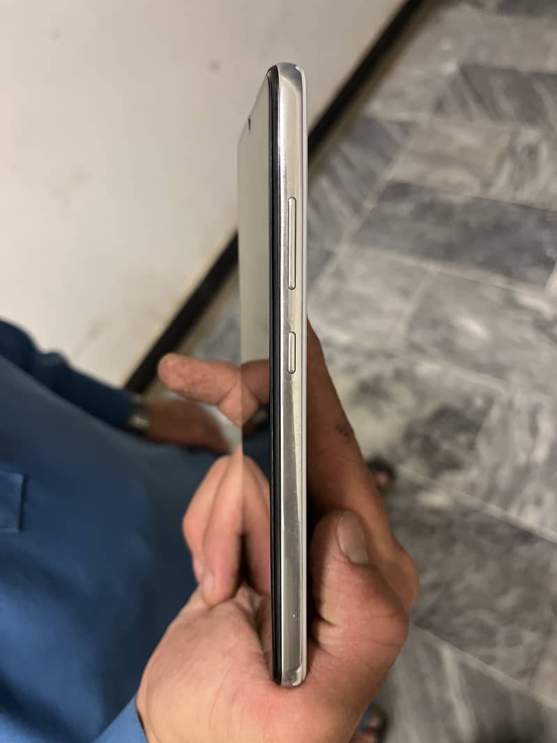 Samsung galaxy a32 with box and charger 10/10 2