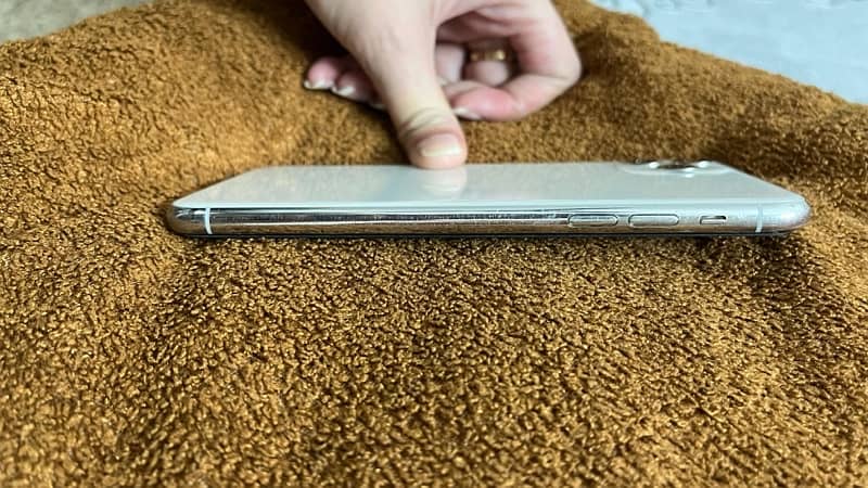 iphone 11 pro max PTA Approved 4