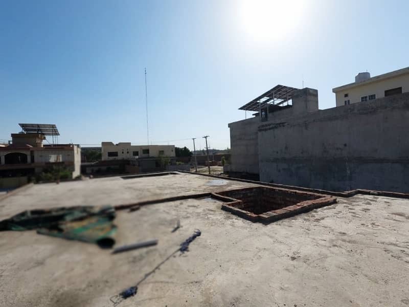Your Dream Grey Structure 10 Marla House Is Available In LDA Avenue - Block M 17