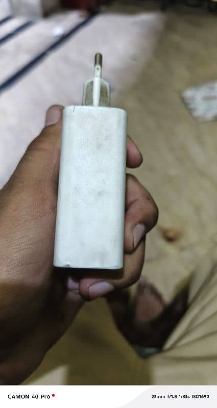 orginal vivo adapter 80.0W Max 3