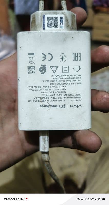 orginal vivo adapter 80.0W Max 8
