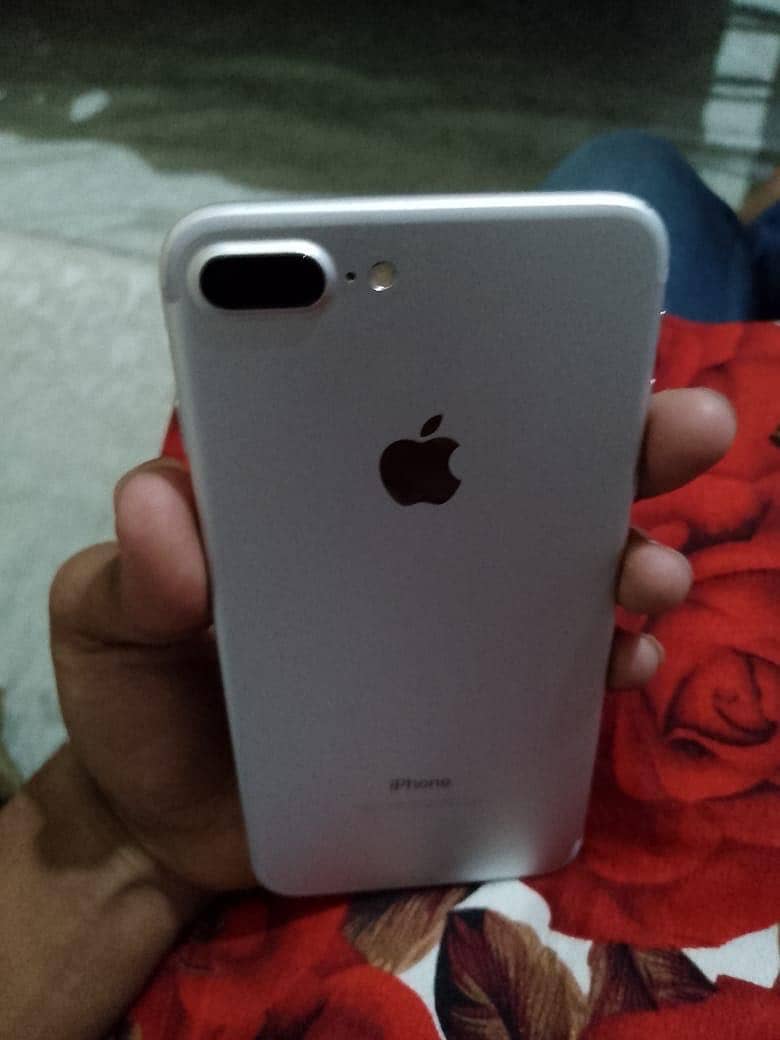 i phone 7 plus 128gb pta aproved 6