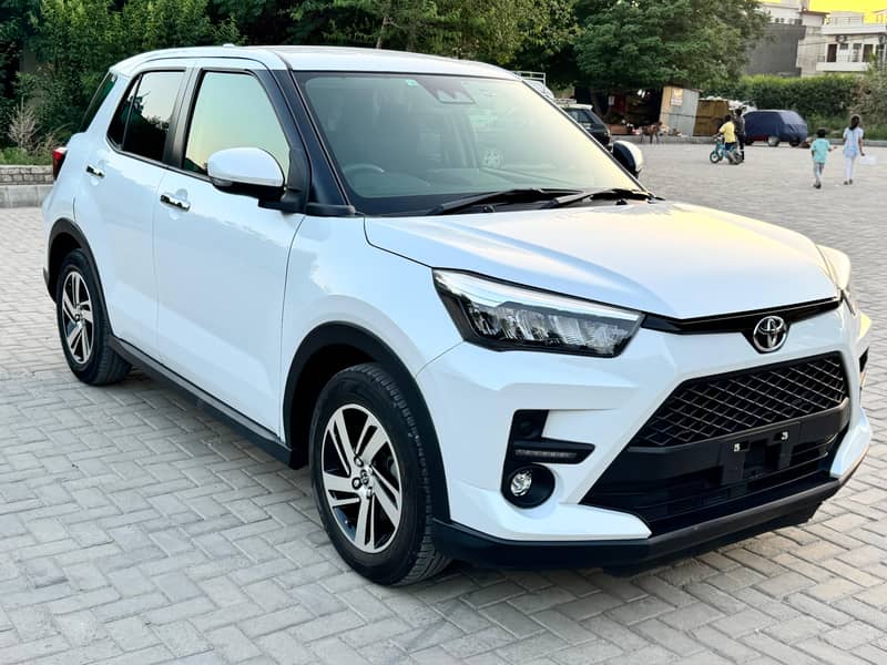 Toyota Raize 2022. G Grade. 33200Km 2