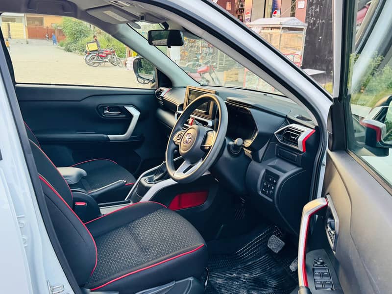 Toyota Raize 2022. G Grade. 33200Km 13