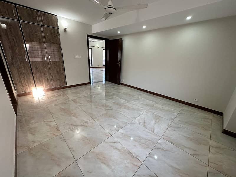 3 bedroom apartment available in Askari 14 Rawalpindi 9