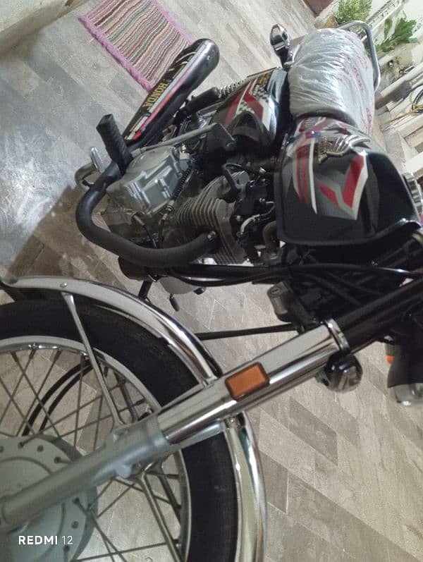 Honda 125 2024 Black 1