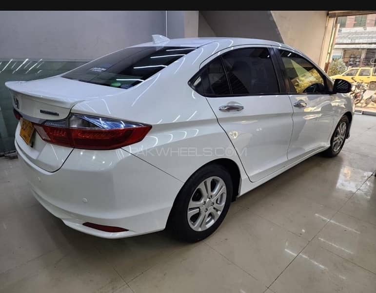 Honda Grace Hybrid 2015 3