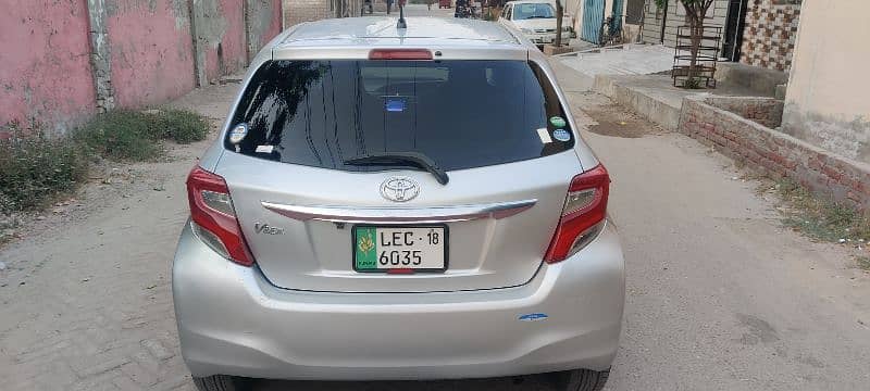 Toyota Vitz 2014/18 4