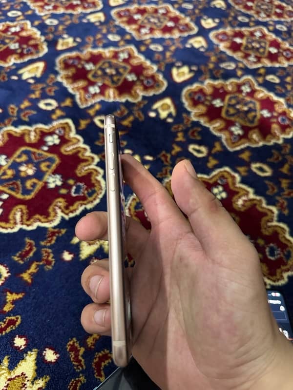 iphone 8 4