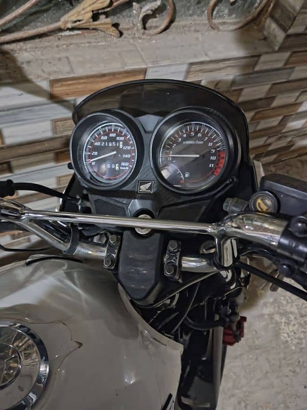 HONDA CB125F 1