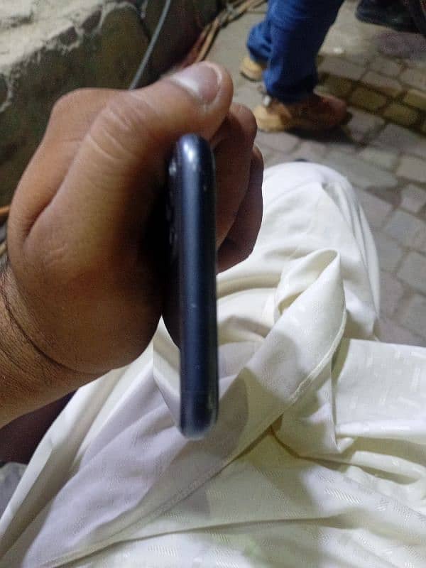 I phon 11 for sale 1