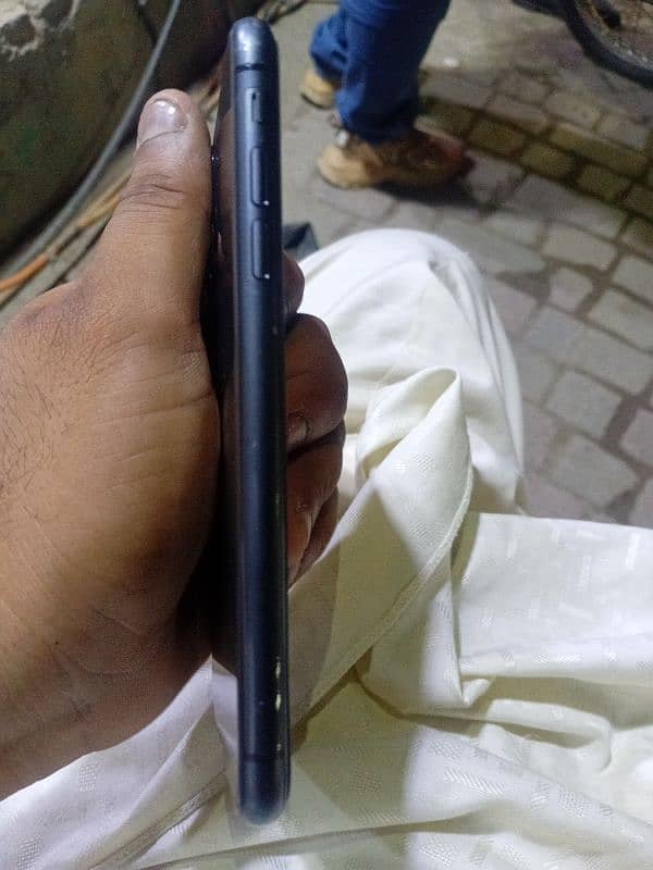 I phon 11 for sale 2