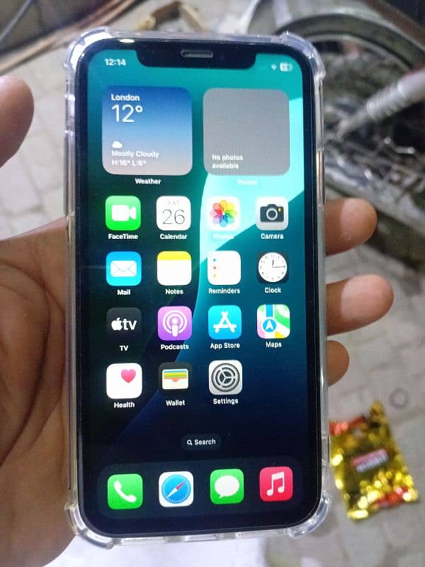 I phon 11 for sale 7