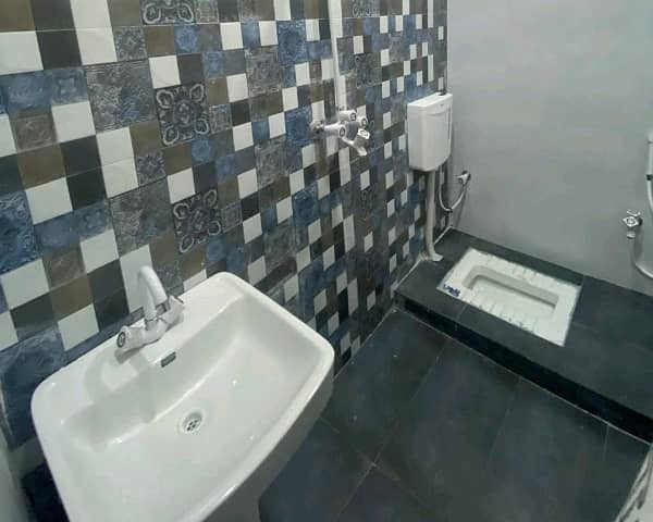 A Prime Location House Of 450 Square Feet In Rs. 6700000 9