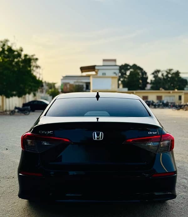 Honda Civic Oriel 2024 1